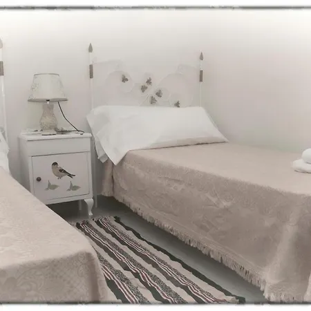 Apartment Apts La Canada Birding Con Encanto Y Patio En Monfrague